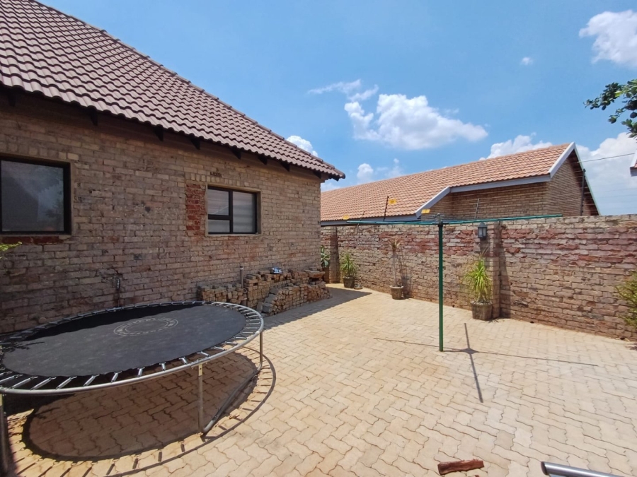 3 Bedroom Property for Sale in Doringkruin North West